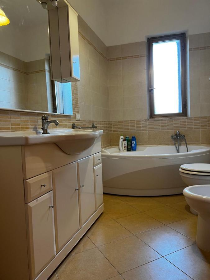 Villa Esclusiva In Riserva Naturale Torre Nubia ภายนอก รูปภาพ